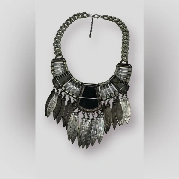 MESA VERDE STATEMENT NECKLACE & EARRING SET - Picture 6 of 11